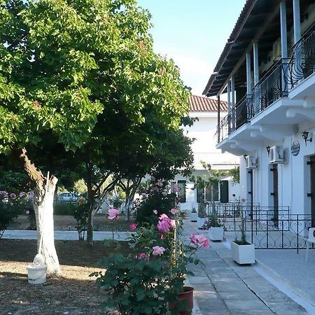 Spyros Apartments Kalamaki  Exterior photo