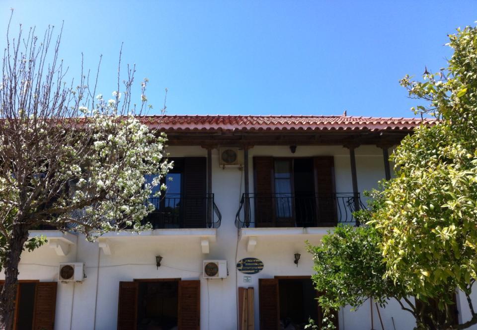 Spyros Apartments Kalamaki  Exterior photo