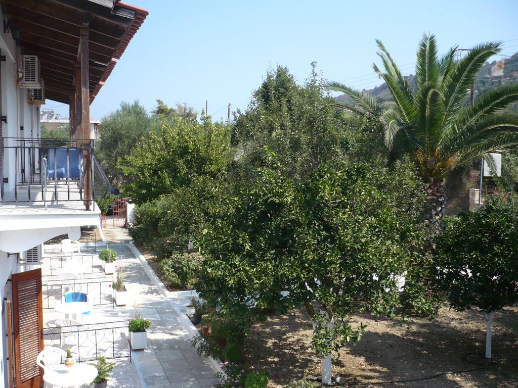 Spyros Apartments Kalamaki  Exterior photo