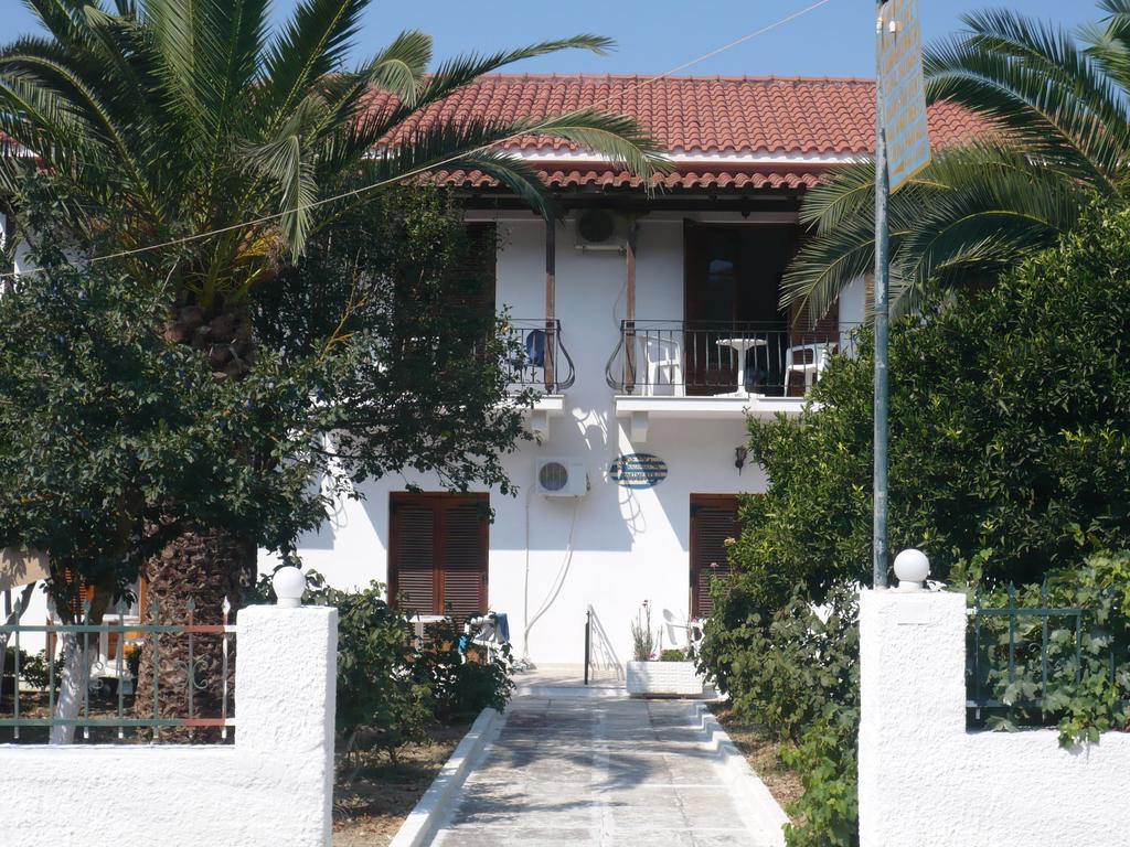 Spyros Apartments Kalamaki  Exterior photo