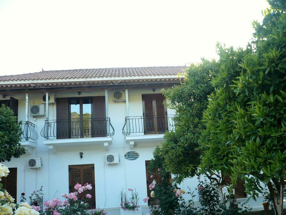 Spyros Apartments Kalamaki  Exterior photo