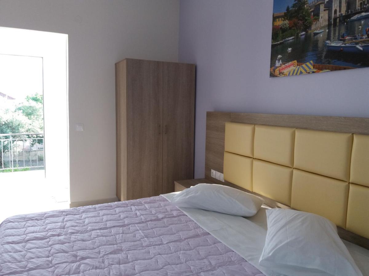 Spyros Apartments Kalamaki  Exterior photo
